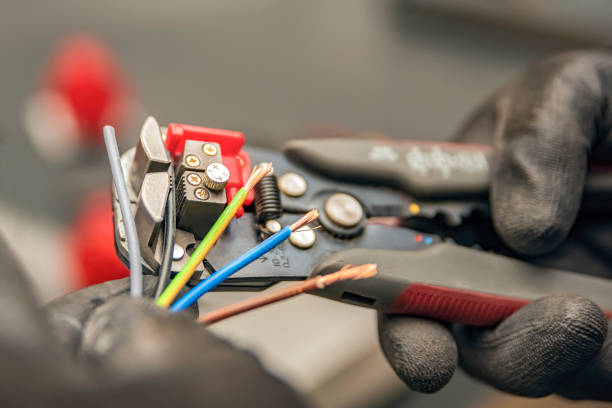 Best 24-Hour Electrician  in Windsor, VA